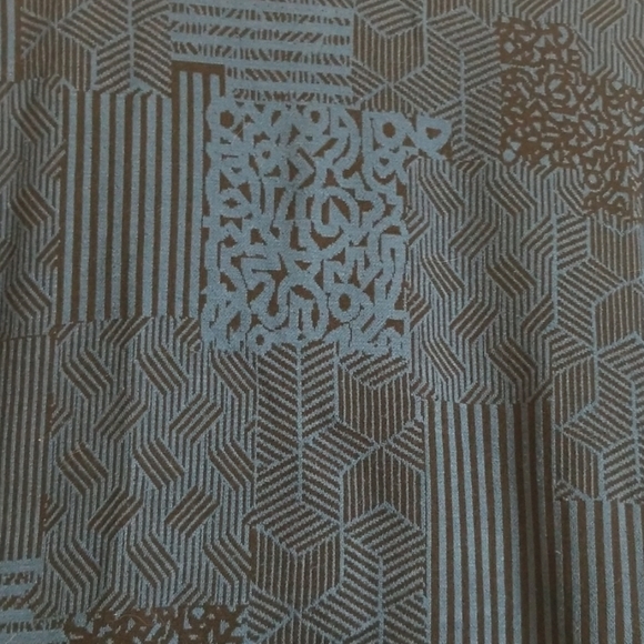 LuLaRoe knit Irma - Picture 2 of 4